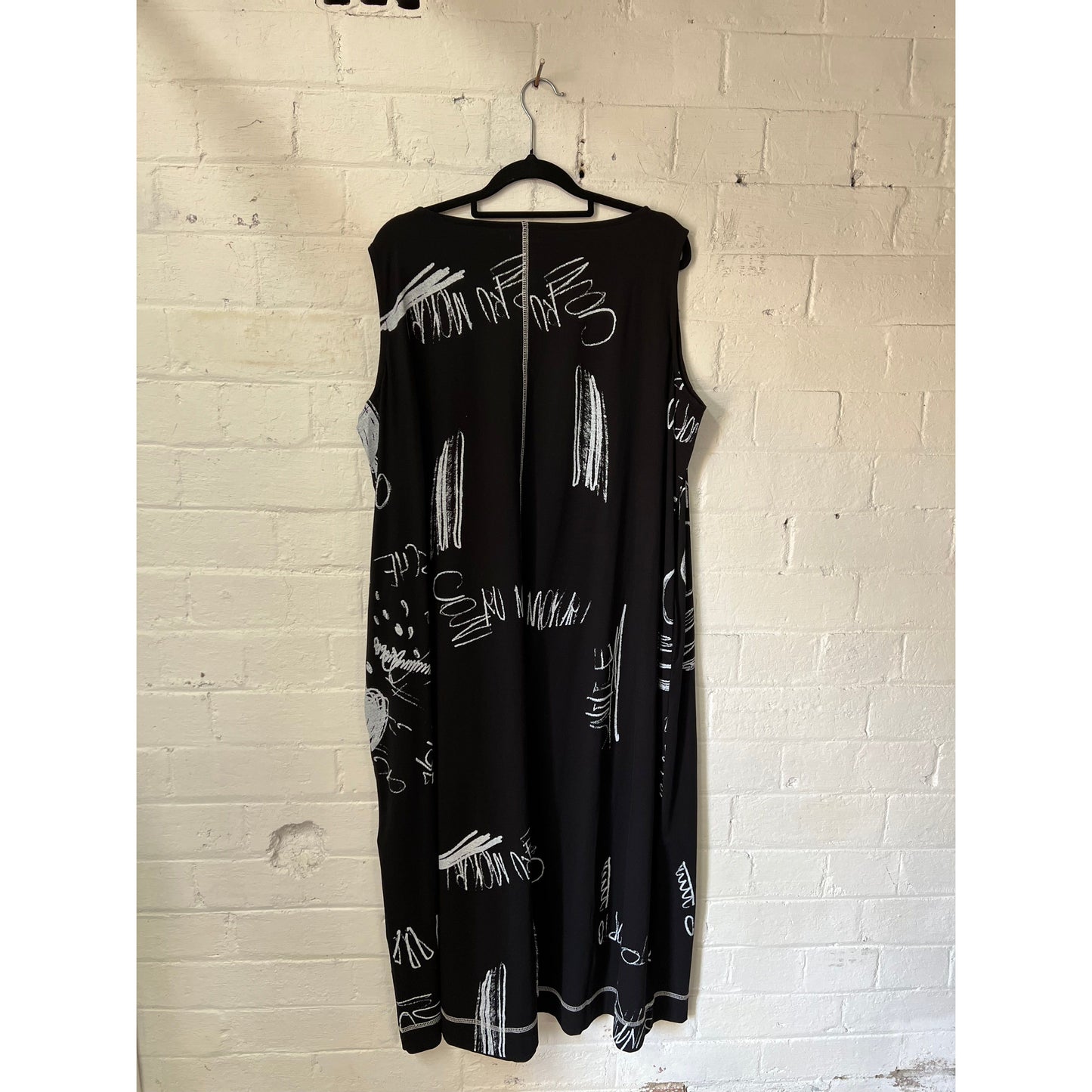 Moyuru Dress 043 - Black/White