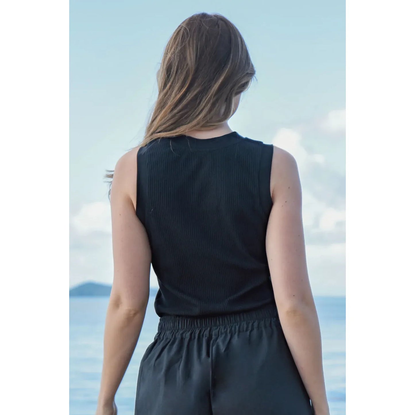 Curate I Call Ribs Singlet - Black