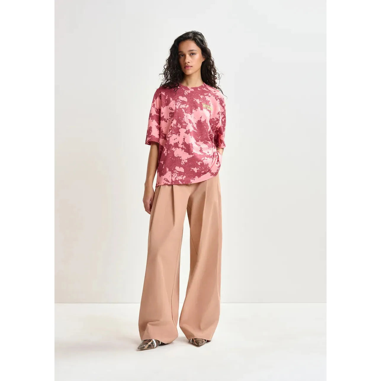 Essentiel Antwerp Ihazar - Red Opal