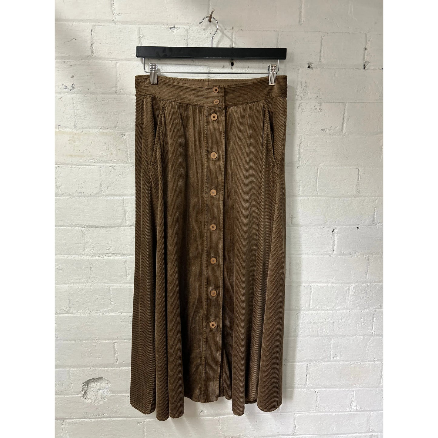 Transit Button Thru Skirt Q266