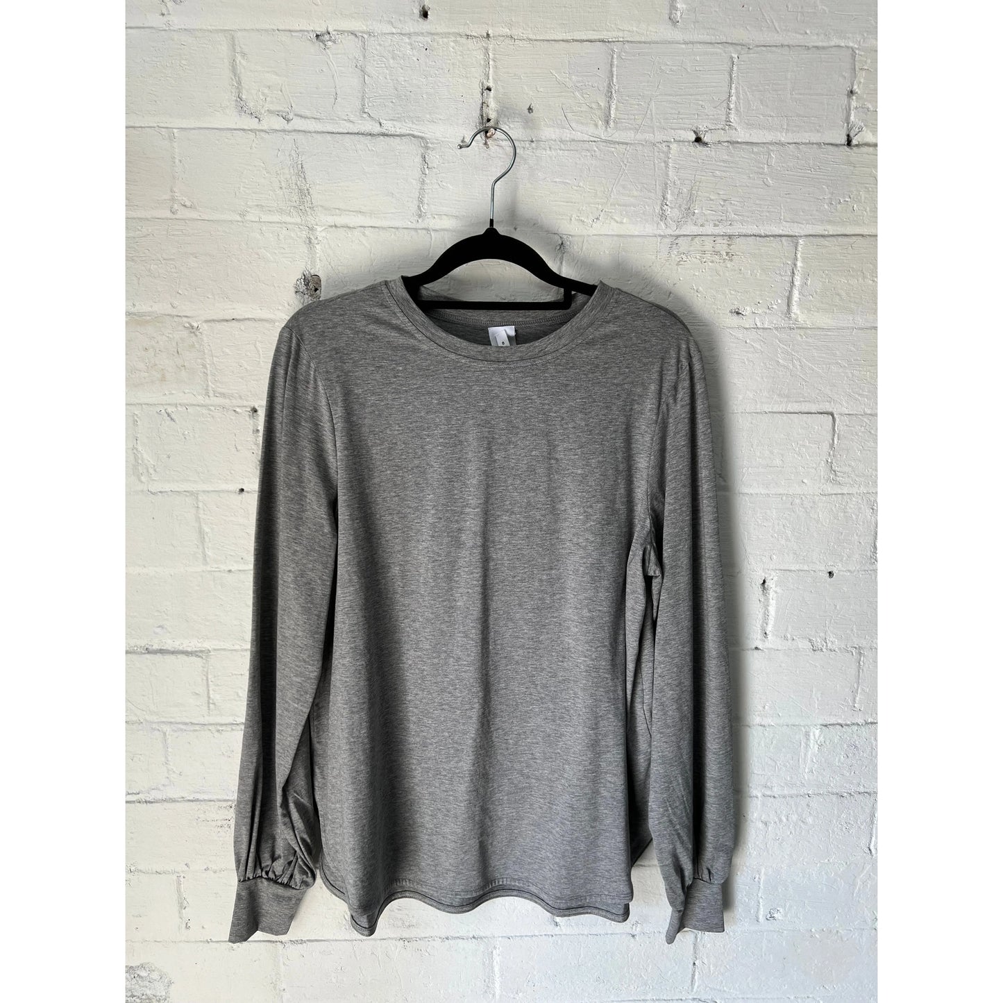 M.A Dainty Baxter Long-sleeved Tee - Grey