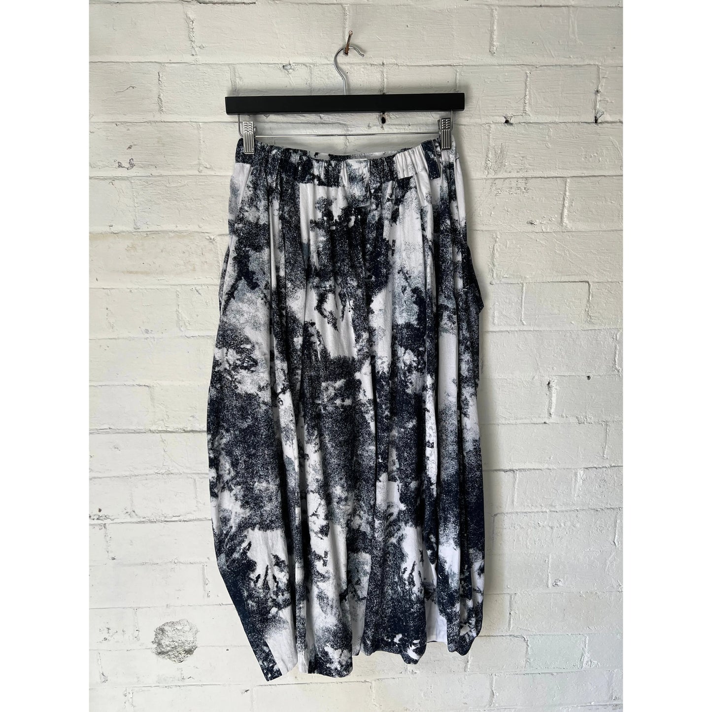 Moyuru Pants 441 - White/Navy