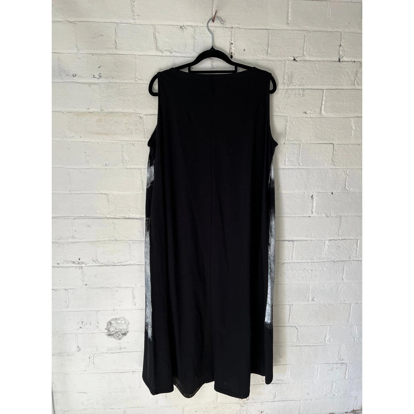 Moyuru Dress 021 - Black/White