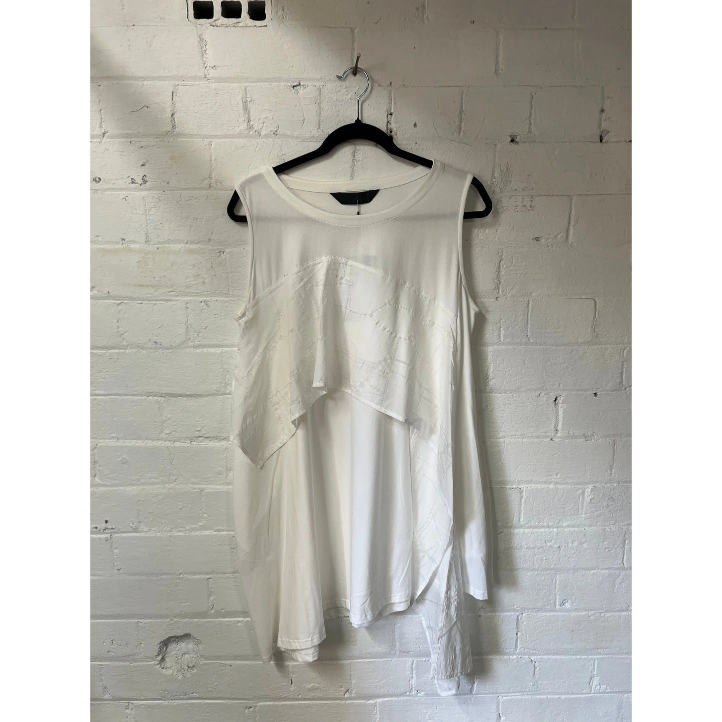Moyuru Tunic 602 - White