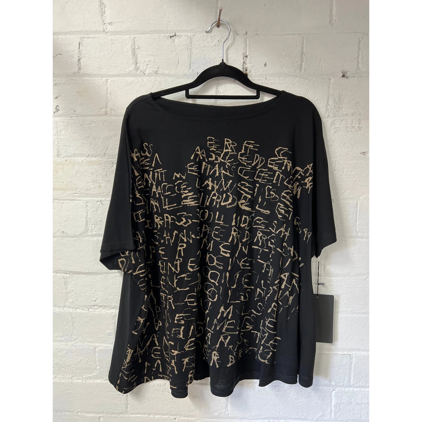 Moyuru Pullover 28 - Black/Beige