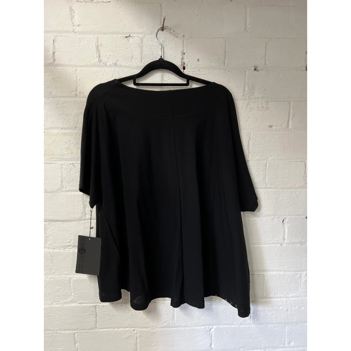 Moyuru Pullover 28 - Black/Beige