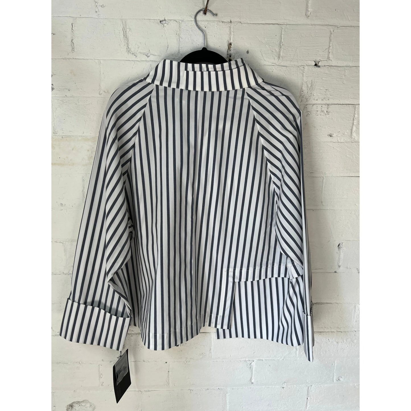 Moyuru Jacket 652 - White/Grey Stripe