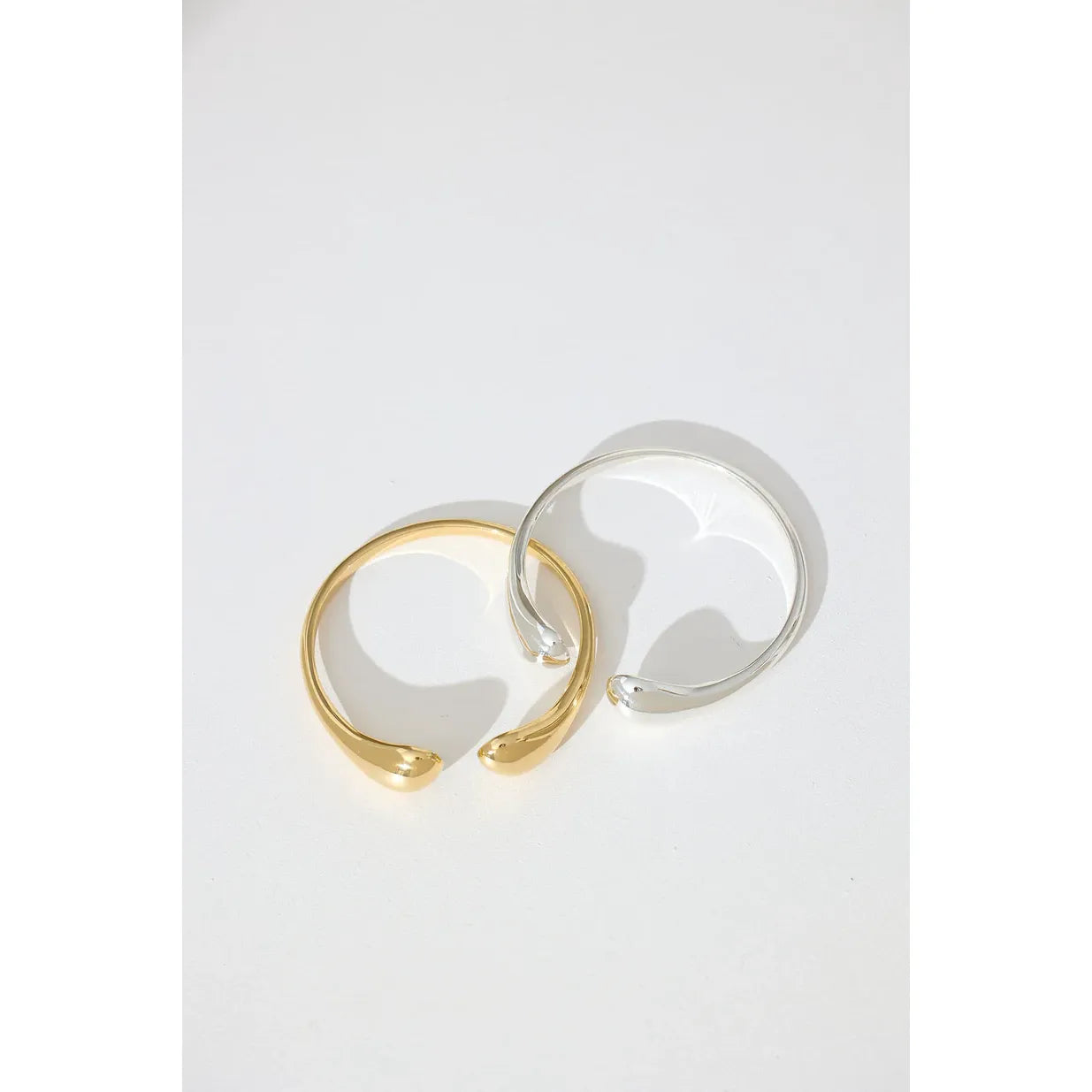 Jacquie Starr Tear Drop Bangle