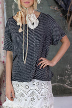 Magnolia Pearl Linen Dot Print T 1477