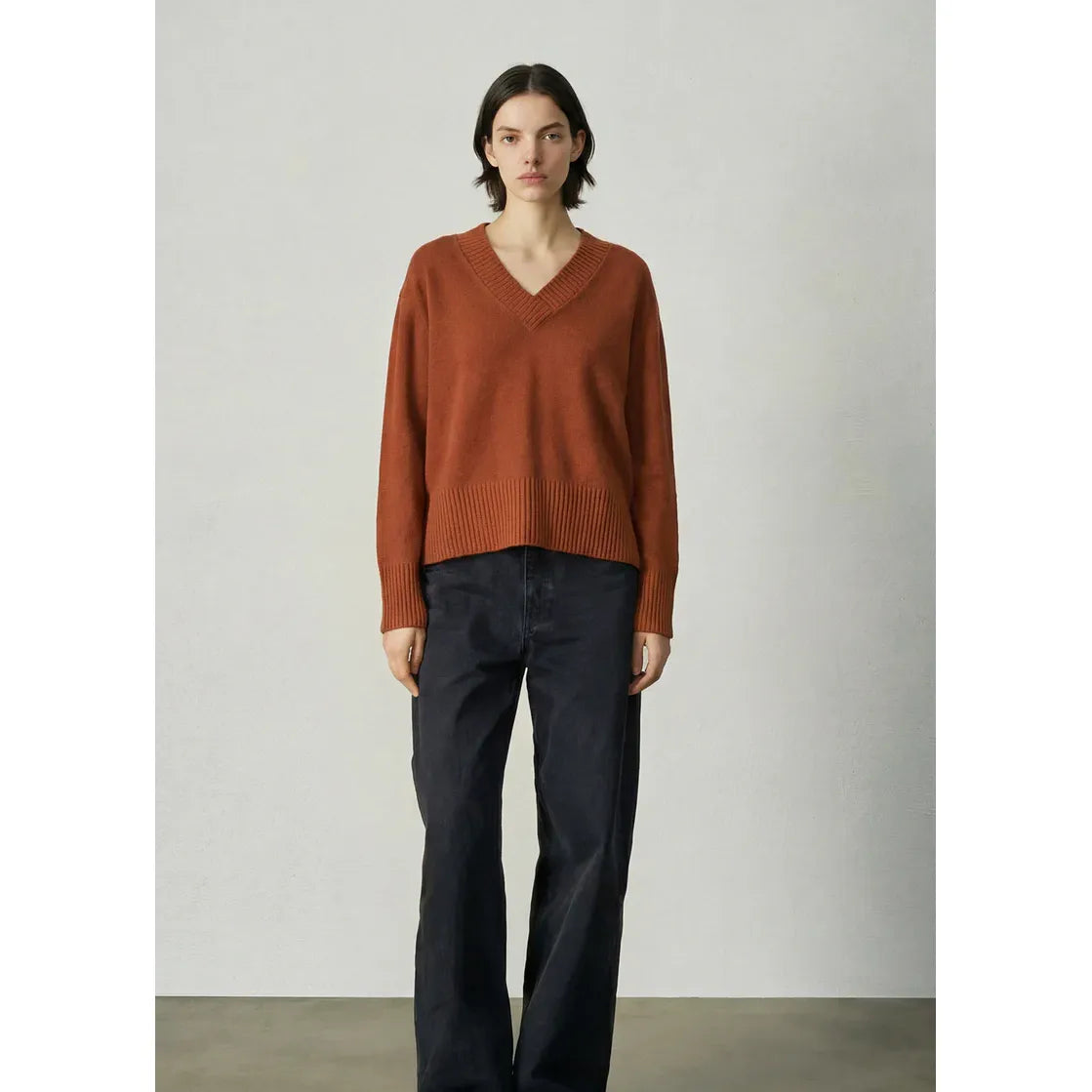 ALEGER Classics V Neck Jumper 374 - Caramel