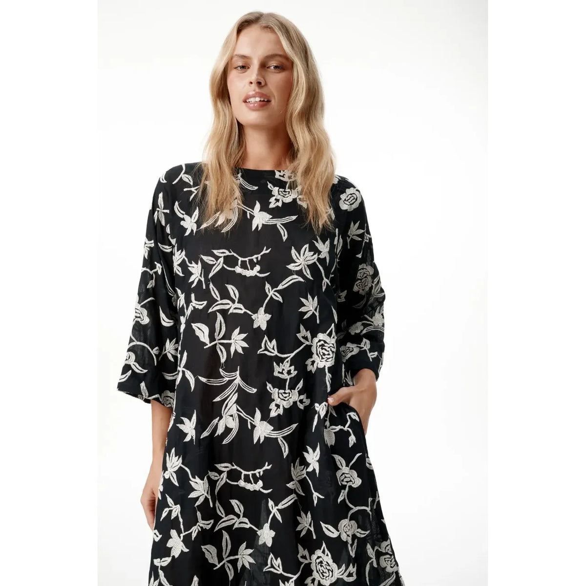 One Season Deia Embroidery Cotton Dress - Black/Cream