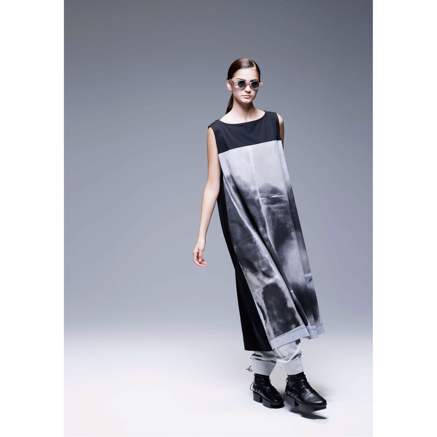 Moyuru Dress 024 - Black/Grey