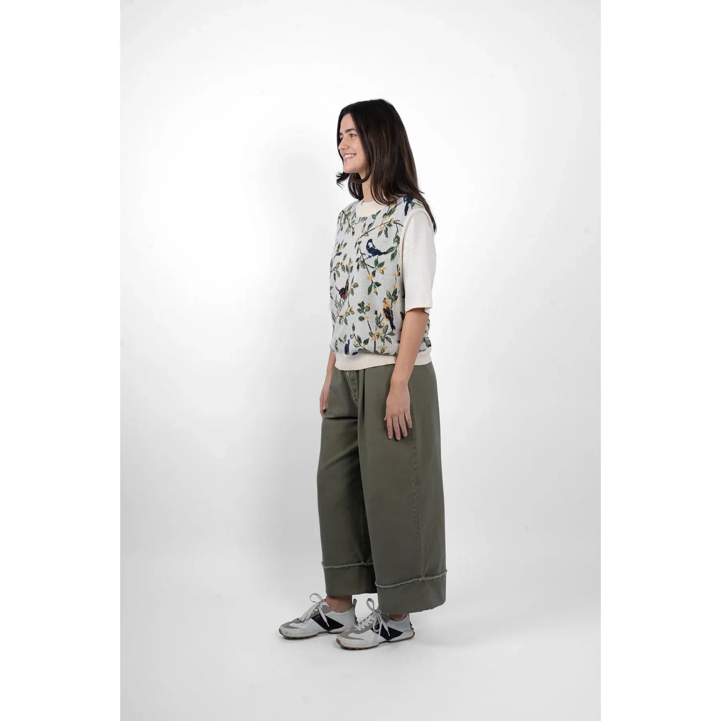 M.A Dainty Sofa Vest - Birds