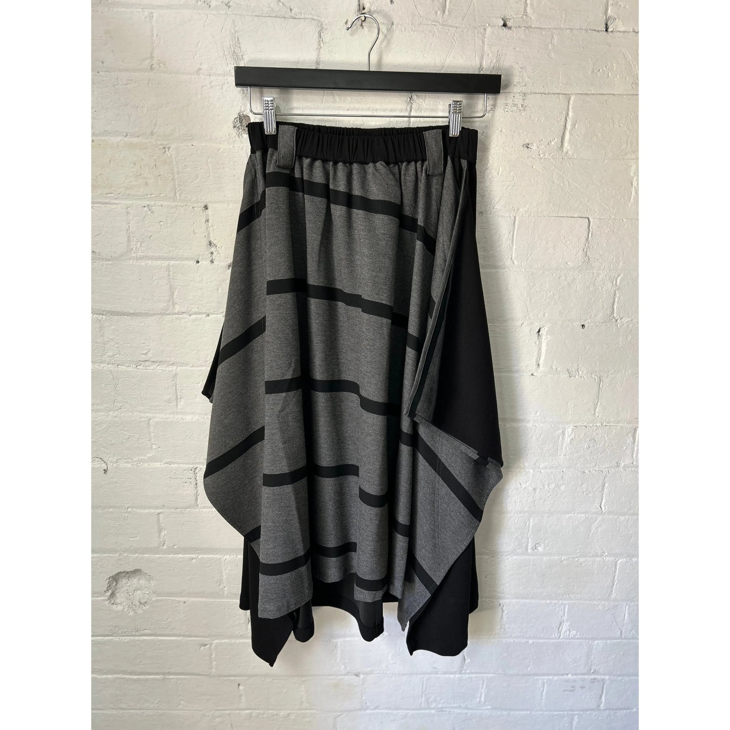 Moyuru Skirt 657 - Grey Combo