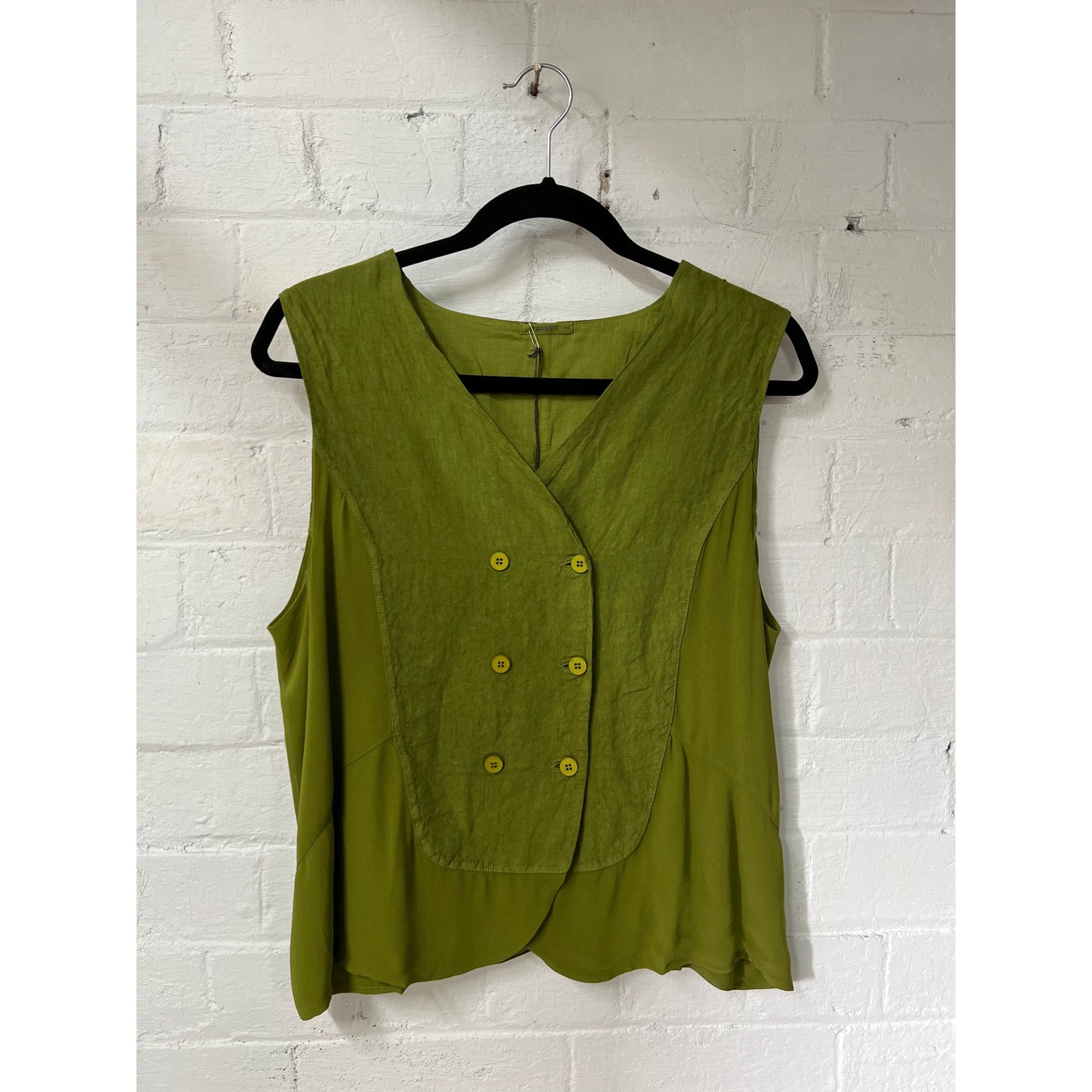 Transit Vest D137