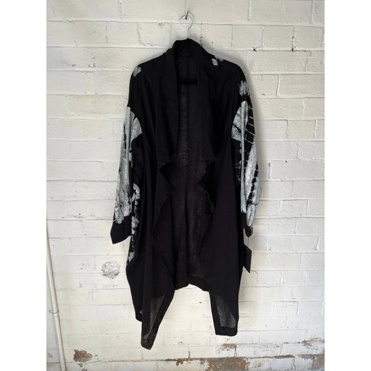 Moyuru Blouse 455 - Black/White