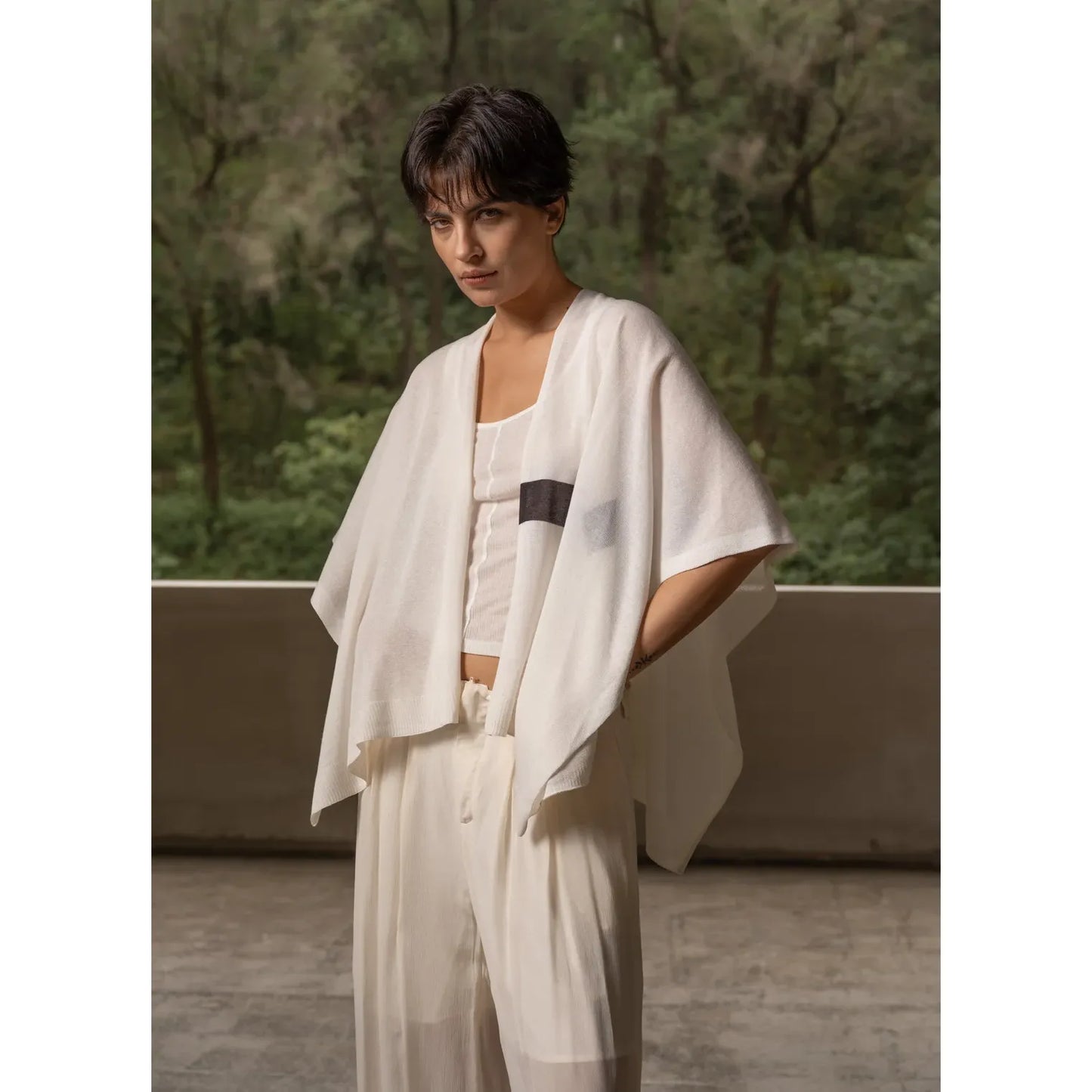 Bone & Arrow Hyx Wrap - White/Black
