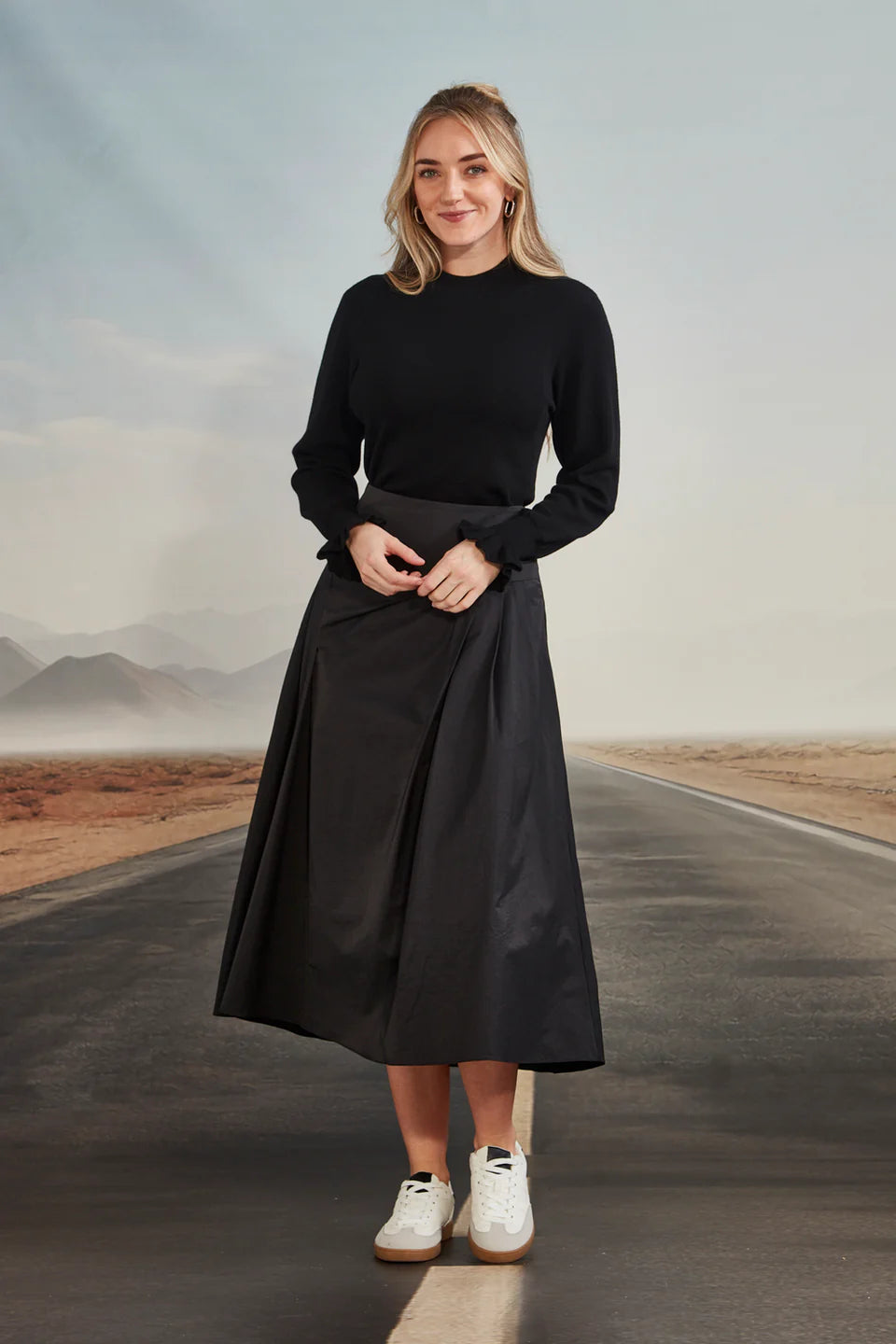 Verge Stroll Skirt