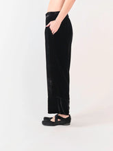 Label Label Velvet Leeton Pant - Black