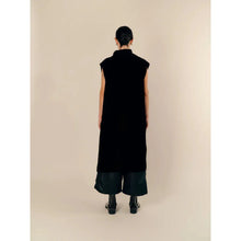 Label Label Velvet Malik Gilet - Black
