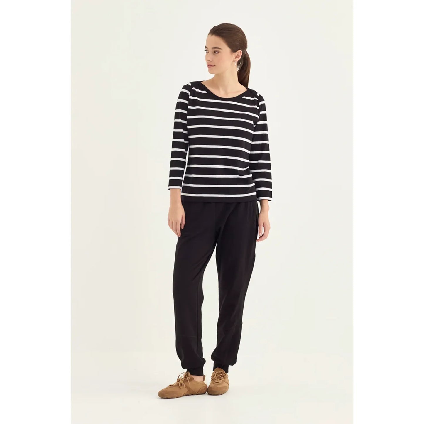 Verge Spencer Top - Black