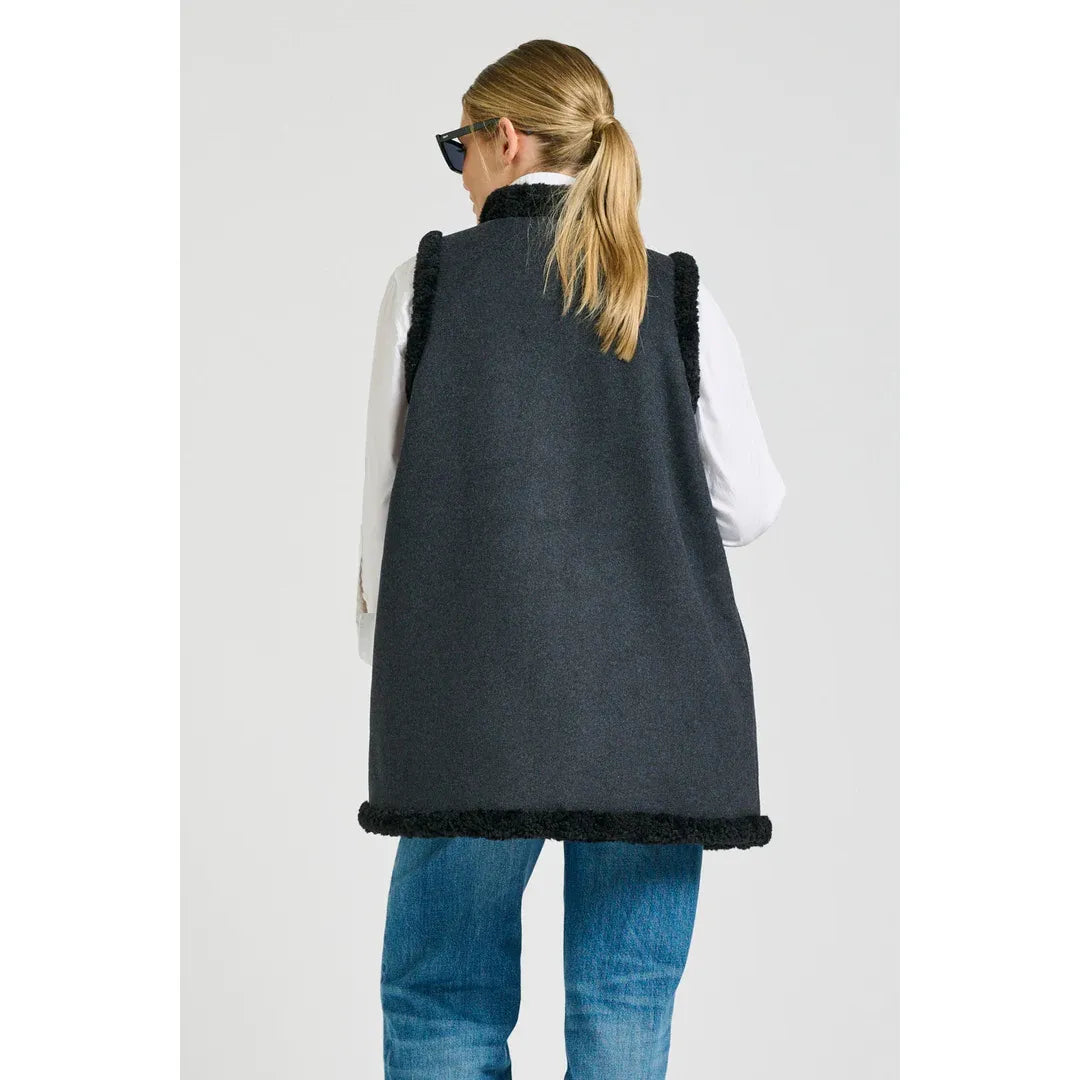Shirty Alto Vest - Black