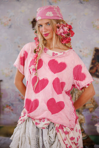 Magnolia Pearl Faded Heart T 2384